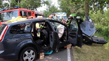 Schwerer Unfall auf der l082 bei Bronow / Ziegendorf