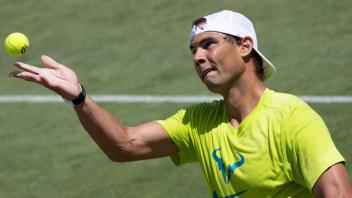 Hat nach einigen Schwierigkeiten die zweite Runde erreicht: Rafael Nadal. Foto: Benoit Doppagne/BELGA/dpa