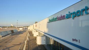 ARCHIV - Der insolvente Hunsrück-Flughafen Hahn ist verkauft. Foto: Thomas Frey/dpa