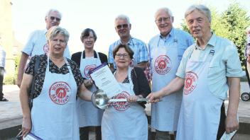 Die Aktiven der Wittlager Mahlzeit wurden für ihr Engagement mit dem Doris-Janssen-Reschke-Diakoniepreis 2022 ausgezeichnet.