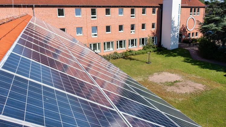 Die Solaranlage auf dem Dach der Fridtjof-Nansen-Schule.
