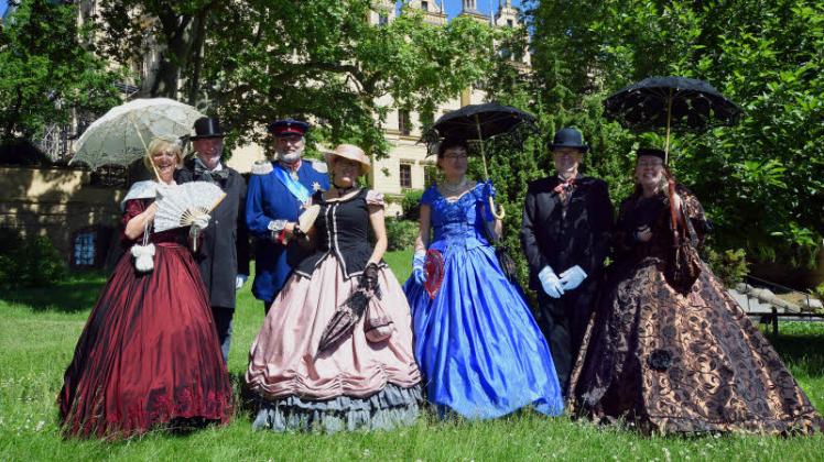 Immer beeindruckend: Die Mitglieder des Schlossvereins in ihren historischen Kostümen