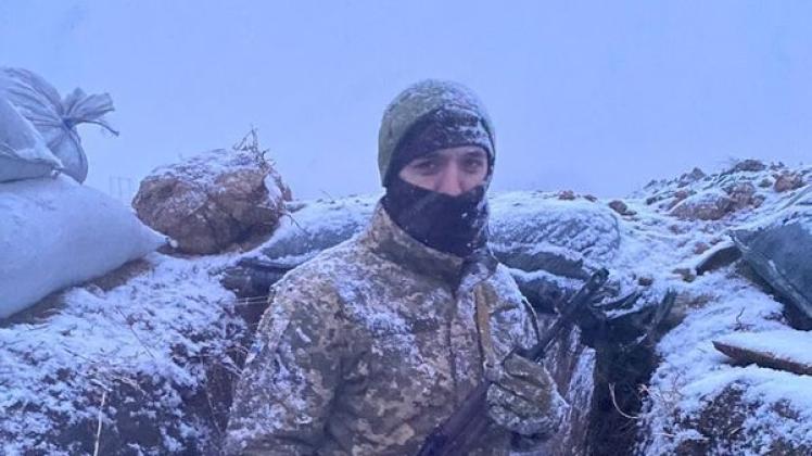 Student Dmytro fuhr im Fernbus im Februar in seine Heimat Ukraine trotz Kriegsausbruch. Jetzt kämpft er an der Front.