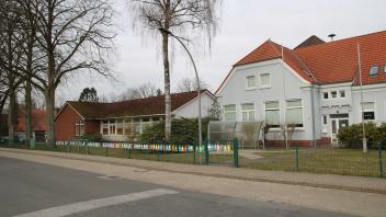 Die Grundschule Klein Nordende entspricht nicht den Anforderungen einer Ganztagsschule.