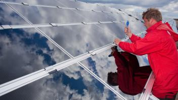 Zweitgrößter Solar-Park der Welt im Aufbau
