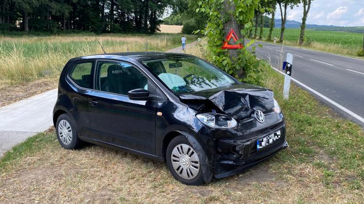 Die 56-jährige Fahrerin dieses Autos aus Osnabrück wurde bei dem Unfall verletzt. 
