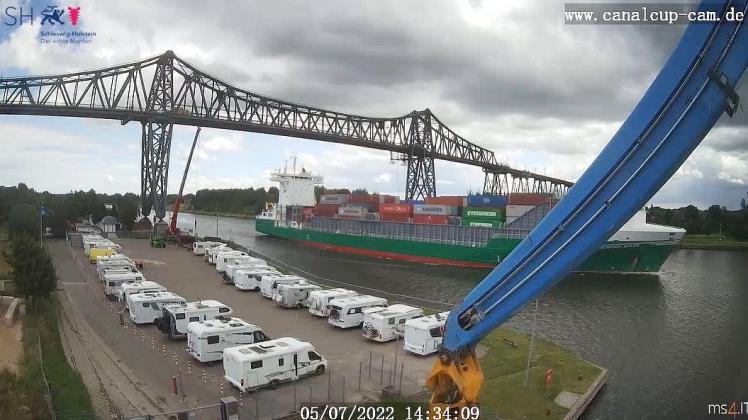 Um 14.34 Uhr am Dienstag war am Rendsburger Kreishafen jede Menge los. Die Webcam liefert den Fotobeweis. 