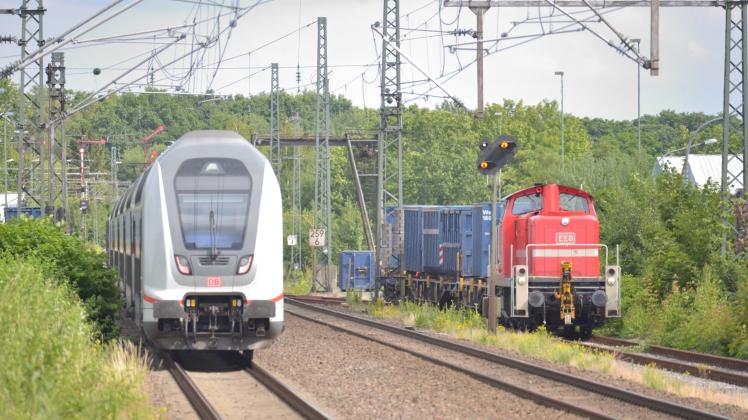 Güterzug entgleist im Bahnhof Meppen