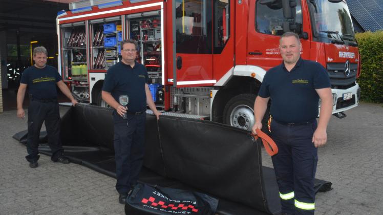 Löschdecken, Wärmebildkamera und technische Geräte, die wertvolle Unterstützung bei Einsätzen liefern, hat die Feuerwehr Schuby mit den Spendengeldern angeschafft.  