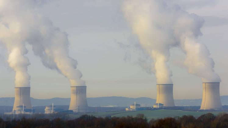 Das Kernkraftwerk in Cattenom ist am Dienstag weithin sichtbar Alle vier Blöcke sind in Betrieb w