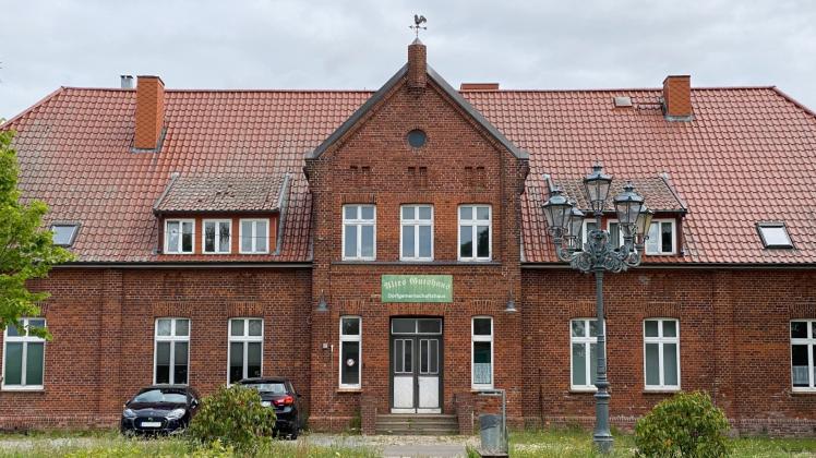 Wer als Einwohner der Stadt Rehna im Gutshaus Nesow feiern möchte, muss mit einer Nutzungsgebühr von 50 Euro und einer Kaution von 100 Euro rechnen. 