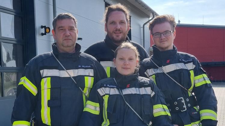 Der Feuerwehr-Nachwuchs in Schierbrok (v.l.): Marco Wystub, Christian Aikens, Vanessa Ruhnau, Florian Wischeropp.