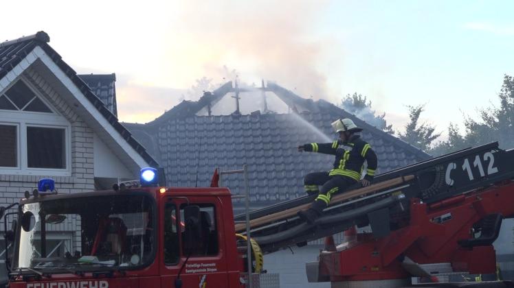 Am Freitag wurden Feuerwehr und Polizei in die Ringstraße in Neubörger alarmiert.