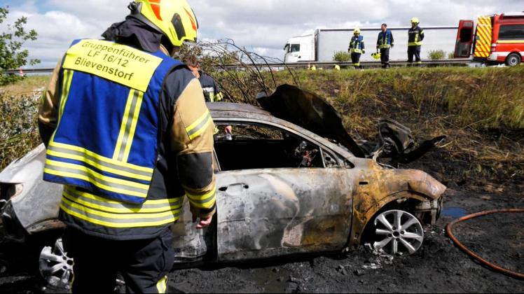 author Auto brennt auf der A24