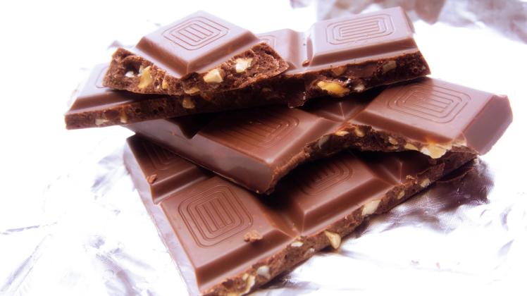 schokolade,vollmilchschokolade,nussschokolade *** chocolate,milk chocolate,nut chocolate fmy-jfe