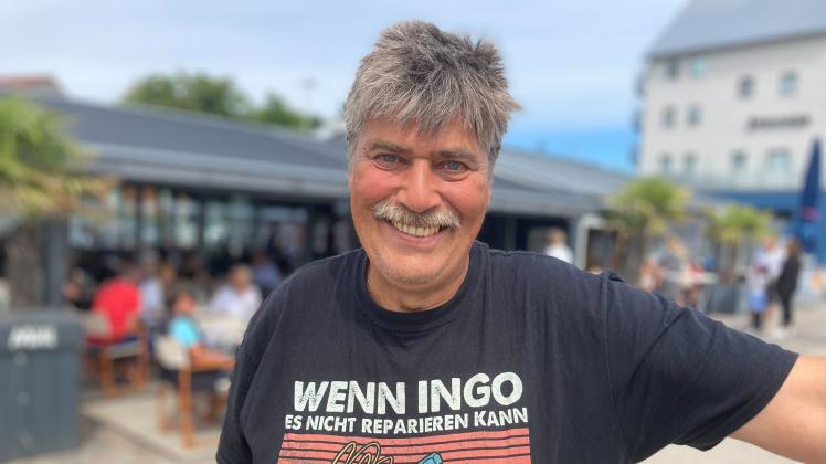 Veranstalter Ingo Harder in Schleswiger Stadthafen.