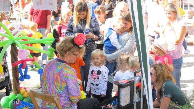 Ein Foto des Kinderfestivals in Herzlake aus dem Jahr 2018. In den vergangenen beiden Jahren musste die beliebte Veranstaltung abgesagt werden wegen Corona. (Archivfoto)