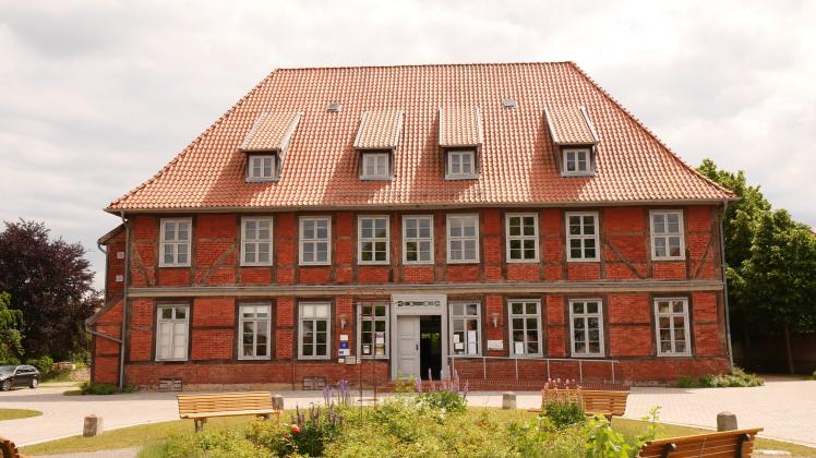 Auch das ehemalige Amtshaus in Neuhaus soll mit seinen historischen Daten im Rahmen des Denkmalatlas Niedersachsen flächendeckend online zur Verfügung stehen. 