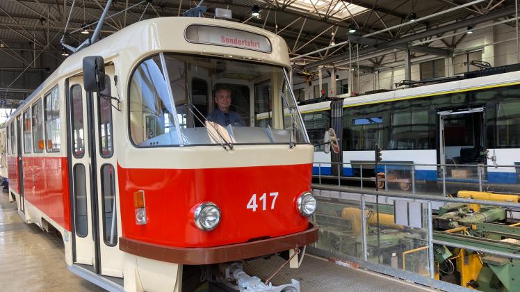 Dieser Tatra-Triebwagen aus dem Jahr 1988 wird beim Schweriner Nahverkehr nur als Nostalgie-Bahn eingesetzt.