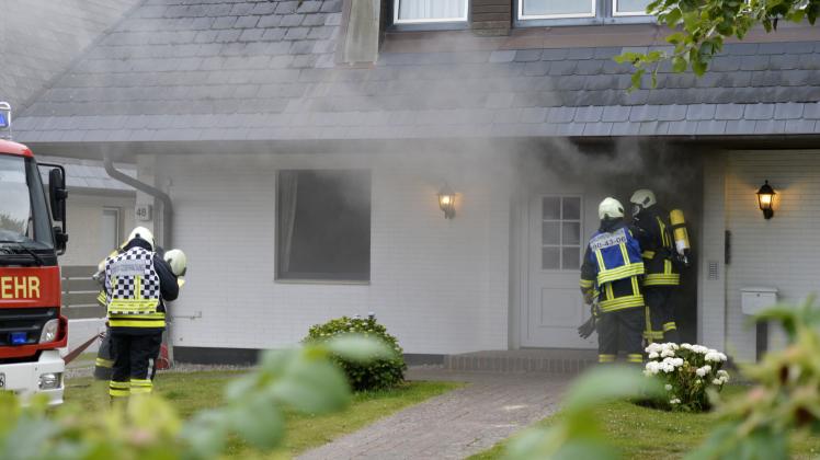Kellerbrand in einem Wohnhaus in Morsum.