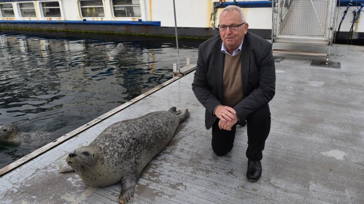 Mit 18.000 Euro investiert das Land MV über die Tierheimförderrichtlinie in das Projekt der medizinischen Versorgungsstation für Robben im Marine Science Center Hohe Düne. 
