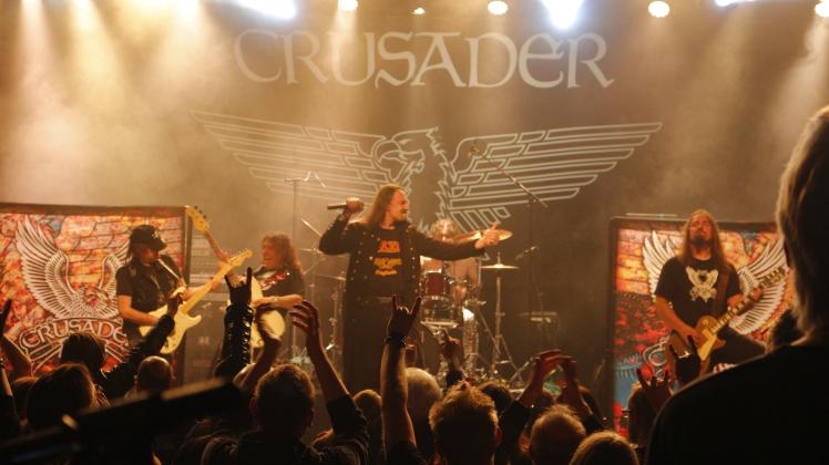 Klassischen britischen Stahl bringt "Crusader" - nach eigenen Angaben Europas führende „Saxon“-Tribute-Band - nach Düte.