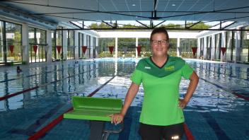 Jana Ernst vom Bad am Stadtwald ist eine der Leiterinnen von Schwimmkursen