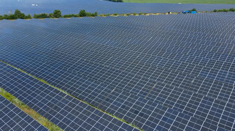 Eröffnung 300 Megawatt EnBW-Solarparks