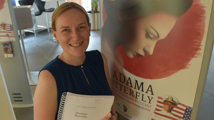 Susanne Niebling führt Co-Regie und ist Inspizientin bei der Oper „Madama Butterfly“ bei den Eutiner Festspielen 2022.