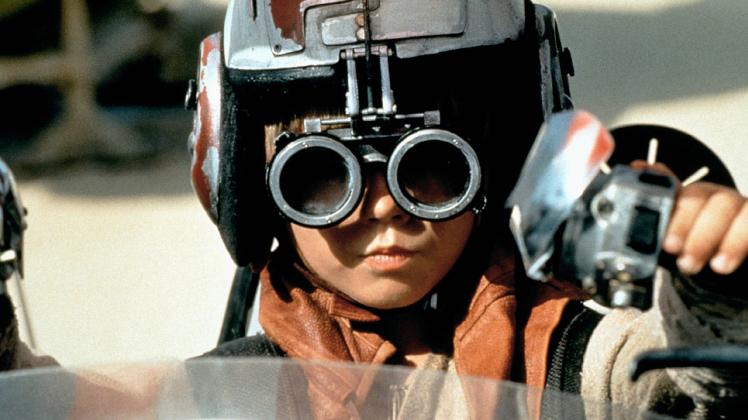 Jake Lloyd As Anakin Skywalker Film: Star Wars: Episode I - The Phantom Menace (USA 1999) Director: George Lucas 19 May