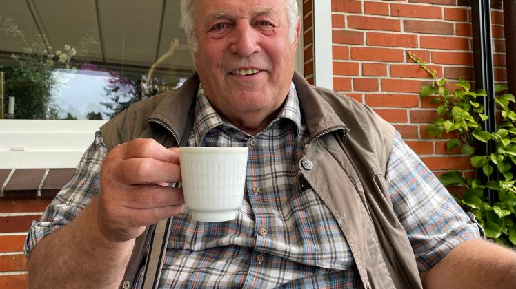 Frido Röschmann (78), Müller aus Hadenfeld. Auf einen Kaffee mit Sommerserie Anekdoten abseits von Krieg Corona und Preissteigerungen Gespräch Nähkästchen