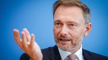 Finanzminister Christian Lindner (FDP) will etwas für den Abbau der kalten Progression tun. Foto: Kay Nietfeld/dpa