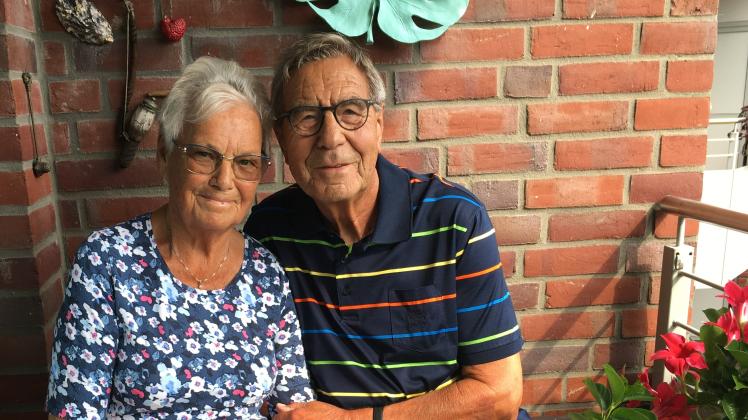 Waltraud und Werner Peters aus Trappenkamp feiern heute ihren 65. Hochzeitstag.