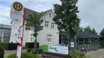 Neben dem Kulturbahnhof könnte im Ortsteil Neuenkirchen mittelfristig eine Mobilitätsstation entstehen.