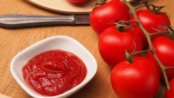 ketchup,tomatensauce,tomatenpüree *** ketchup,tomato sauce ly0-kpk