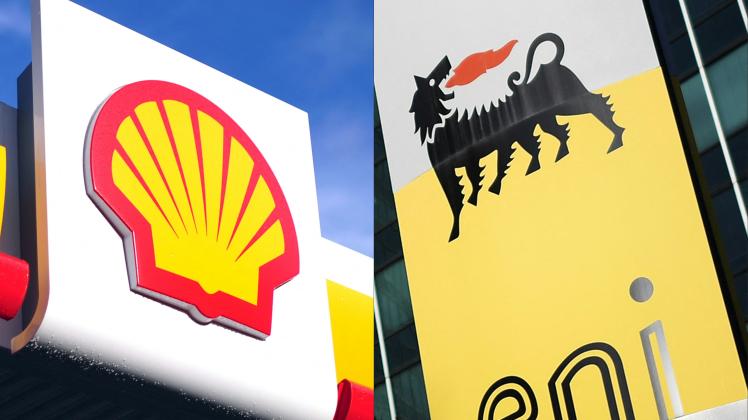 (COMBO/FILES) This file photograph created on December 20, 2017, shows the logo of a Shell petrol station in central London on January 17, 2014 (L), and the logo of the Italian oil and gas company Eni in San Donato Milanese, near Milan on October 27, 2017. - Milan prosecutors dropped an appeal against oil giants Eni and Shell and their executives on July 19, 2022, in a vast corruption case related to a major oil exploration deal in Nigeria. (Photo by CARL COURT and MARCO BERTORELLO / AFP)