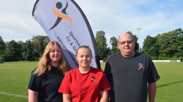 Hauptamtlich geführtes Familienunternehmen: Der Vorstand des Sportvereins Fit & Gesund setzt sich zusammen aus Svenja (von links), Laura und Malte Redmer. 