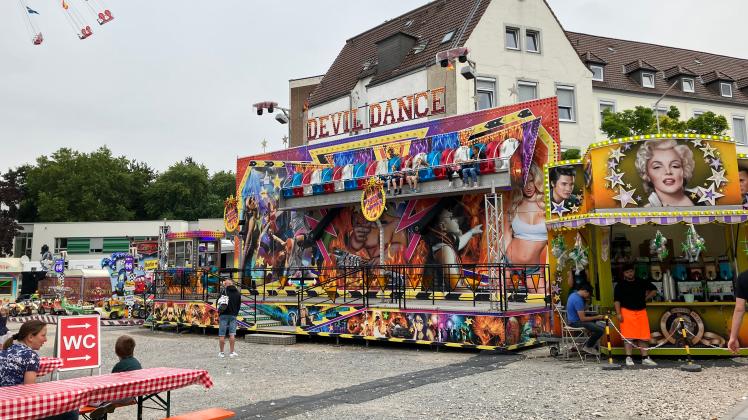 Devil Dance Fahrgeschäft mobiler Jahrmarkt Osnabrück Johannisstraße
