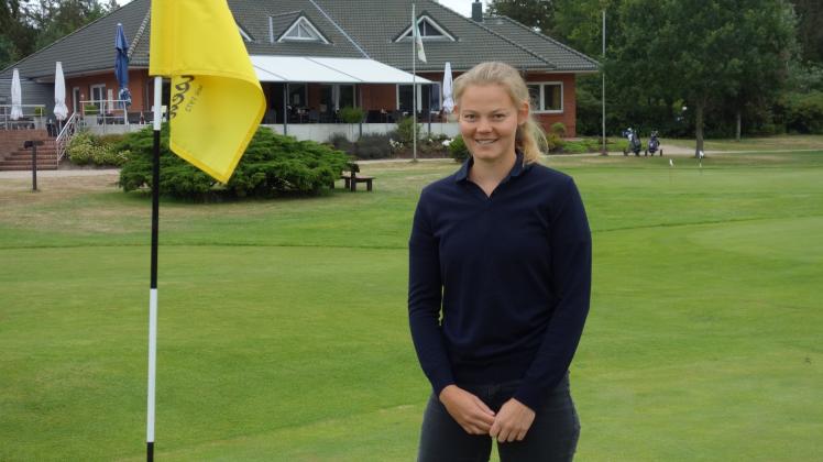 Auf dem Gelände des Golfclubs Lohersand schlug Vanessa Girke das erste Mal ab. Jetzt ist sie die neue Deutsche Meisterin im Gehörlosen-Golf. 