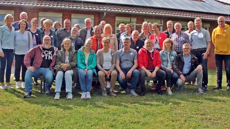 50 Jahre nach der Einschulung trafen sich die Neuenkirchener Grundschüler wieder.