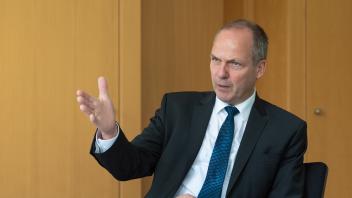 Werner Schwarz, Landwirtschaftsminister. politik schleswig-holstein minister interview