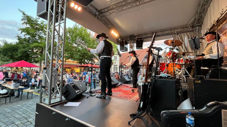 Die Sommerkultur-Bühne gehört am Samstag den Newcomern.