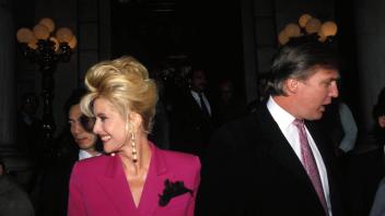 Apr 1, 1990 - New York, New York, U.S. - DONALD TRUMP and IVANA TRUMP attend Easter At The Plaza in 1990 NYC. New York U