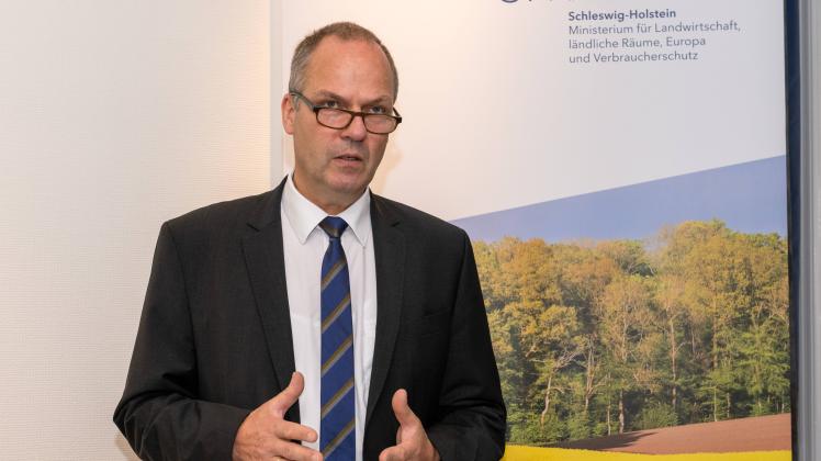 Kiel, Deutschland, 27.07.2022 Landwirtschaftsminister Werner Schwarz überreicht EIP-Förderbescheide für vier innovative
