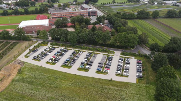 Parkplatz Caspar-Voght-Schule Rellingen Areal DirtparkLuftbild