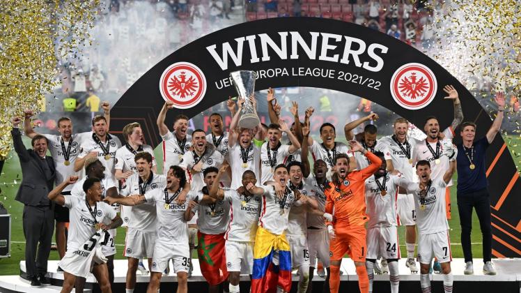 ARCHIV - Trotz des Europa-League-Triumphes verzeichnete Eintracht Frankfurt in der vergangenen Saison erneut weitere Verluste. Foto: Arne Dedert/dpa