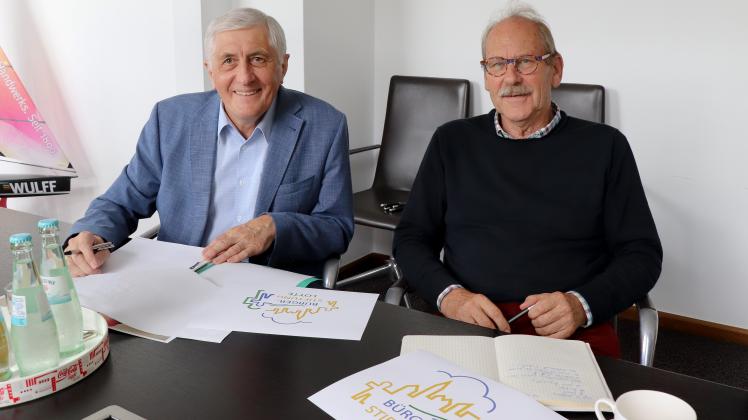 Von Beginn an engagieren sich Dieter-Joachim Srock (links) als Stiftungsratsgeschäftsführer und Wolfgang Israel als Stiftungsratsvorsitzender in der Bürgerstiftung Lotte.