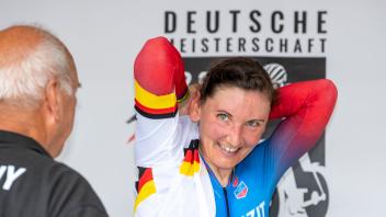 ARCHIV - Beendet ihre Karriere als Radsportlerin: Lisa Brennauer. Foto: David Inderlied/dpa