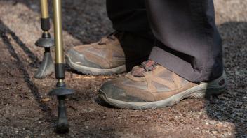 ARCHIV - Die Lust, die Schuhe zu schnüren, wird nach Einschätzung von Experten auch nach der Corona-Pandemie anhalten. Foto: picture alliance / Daniel Maurer/dpa