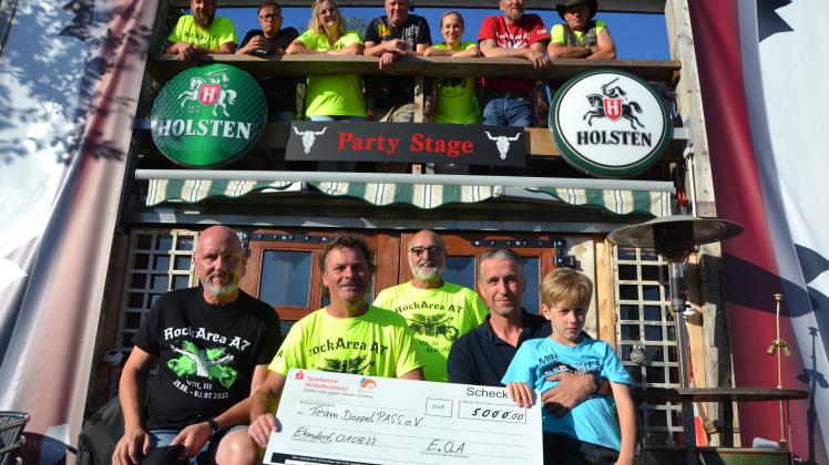 Ehndorf Open Air: Verein gegründet, Spende an Team Doppelpass